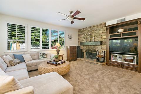 8073 Sitio Toledo, Carlsbad, CA 92009 photo 7