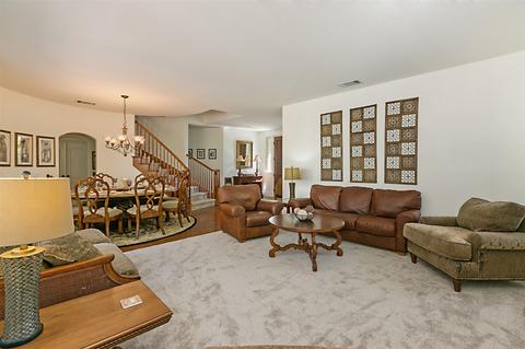 8073 Sitio Toledo, Carlsbad, CA 92009 photo 4
