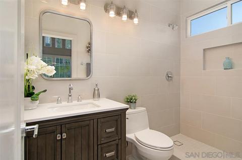 6005 Hillpointe Row, La Jolla, CA 92037 photo 4
