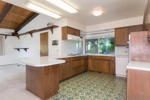 1011 Oak Ln, Escondido, CA 92029 photo 8
