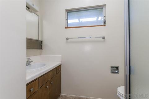 1011 Oak Ln, Escondido, CA 92029 photo 13