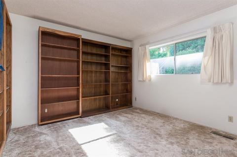 1011 Oak Ln, Escondido, CA 92029 photo 14