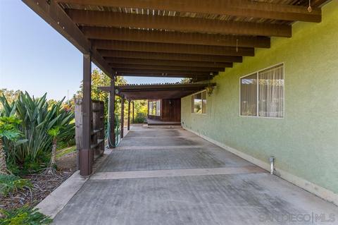 1011 Oak Ln, Escondido, CA 92029 photo 5