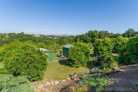 1011 Oak Ln, Escondido, CA 92029 photo 3