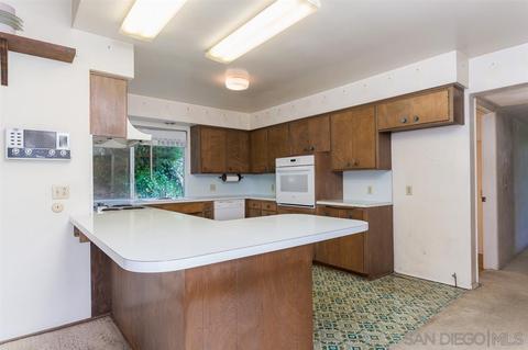 1011 Oak Ln, Escondido, CA 92029 photo 7