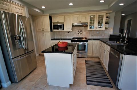 2756 Avalon Ave, Carlsbad, CA 92010 photo 2