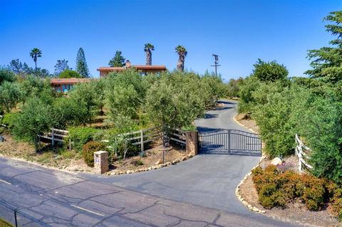 4755 San Jacinto Ter, Fallbrook, CA 92028 photo 1