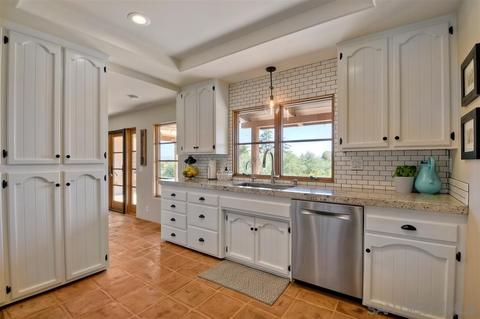 4755 San Jacinto Ter, Fallbrook, CA 92028 photo 8