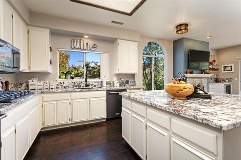 4017 Pala Mesa Oaks Dr, Fallbrook, CA 92028 photo 2