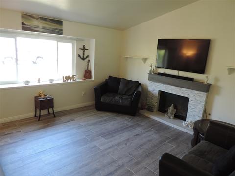 5288 Leon St, Oceanside, CA 92057 photo 2