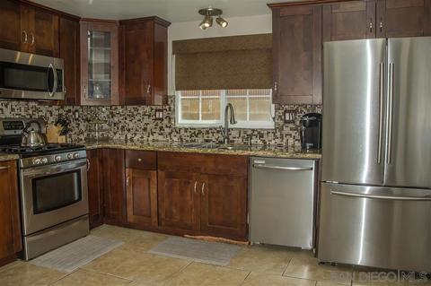 Undisclosed, Carson, CA 90746 photo 4