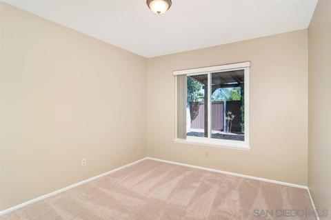 1377 Caliente Loop, Chula Vista, CA 91910 photo 8