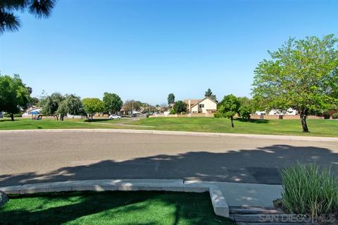 1377 Caliente Loop, Chula Vista, CA 91910 photo 18