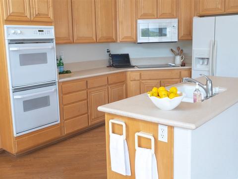 6037 Patmos Way, Oceanside, CA 92056 photo 2