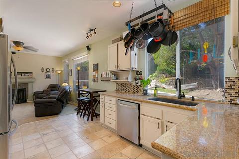 786 Applewilde Dr, San Marcos, CA 92078 photo 6