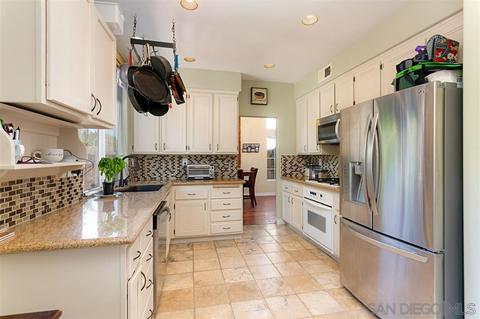 786 Applewilde Dr, San Marcos, CA 92078 photo 4