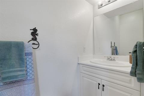 241 Amatista Way, Oceanside, CA 92056 photo 10