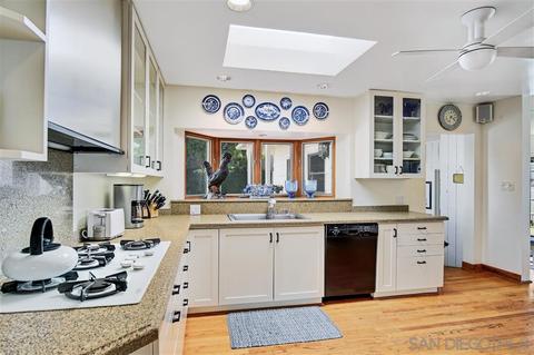 2105 Paseo Dorado, La Jolla, CA 92037 photo 3