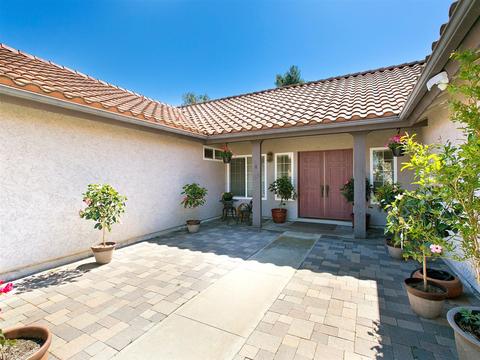 1758 Macero, Escondido, CA 92029 photo 1