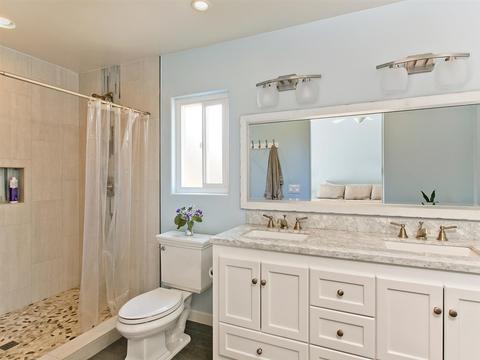 1758 Macero, Escondido, CA 92029 photo 3
