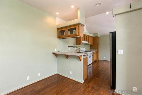 381 Brotherton Gln, Escondido, CA 92025 photo 4