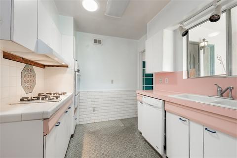 242 E J St, Chula Vista, CA 91910 photo 7