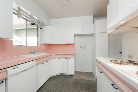 242 E J St, Chula Vista, CA 91910 photo 8