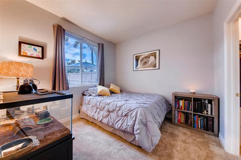 5702 Dartmoor Cir, Oceanside, CA 92057 photo 11