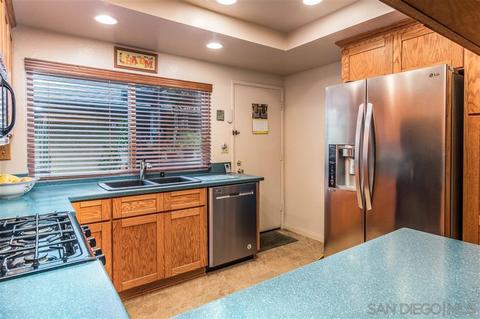531 Lime Tree Way, Oceanside, CA 92058 photo 4