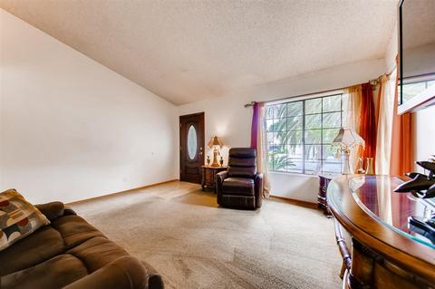 309 Cheyenne Ln, Escondido, CA 92026 photo 5