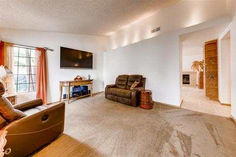 309 Cheyenne Ln, Escondido, CA 92026 photo 4
