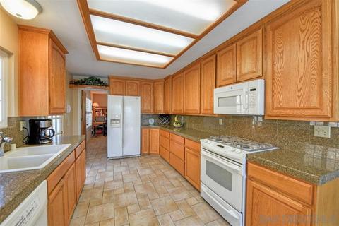 1129 Viewmont Dr, Escondido, CA 92027 photo 10