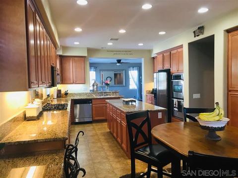 32134 Sycamore Ct, Temecula, CA 92592 photo 4