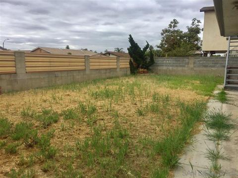 1555 Jasper Ave, Chula Vista, CA 91911 photo 2