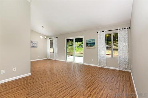 4699 Lofty Grove Dr, Oceanside, CA 92056 photo 4