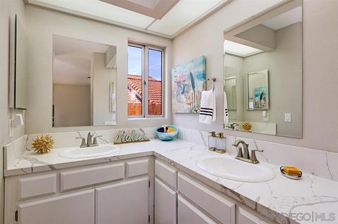 4699 Lofty Grove Dr, Oceanside, CA 92056 photo 9