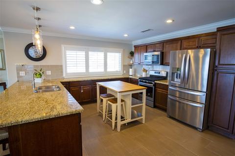 482 Rienstra Ct, Chula Vista, CA 91911 photo 5