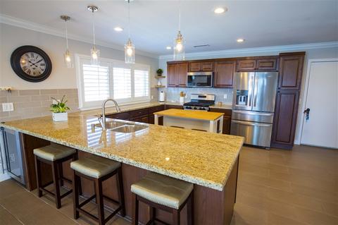 482 Rienstra Ct, Chula Vista, CA 91911 photo 4