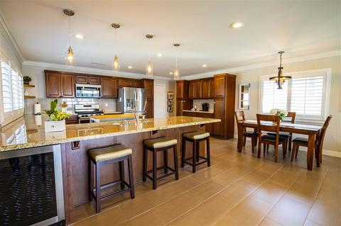 482 Rienstra Ct, Chula Vista, CA 91911 photo 3