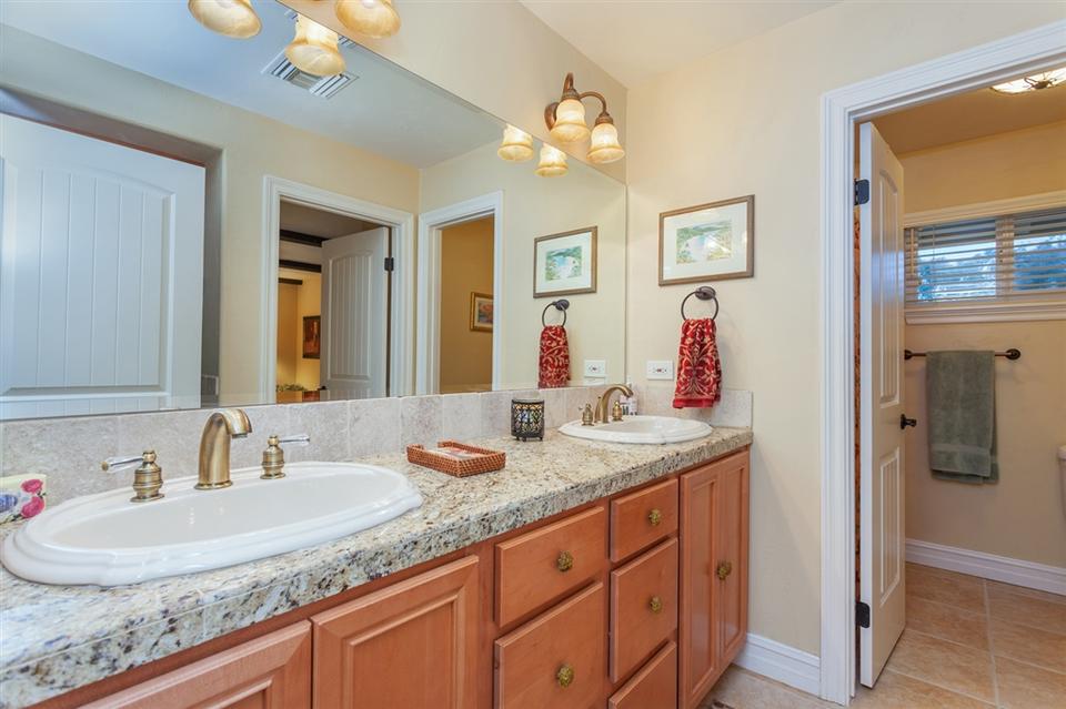  749 Quiet Hills Farm Rd, Escondido, CA 92029 photo 14