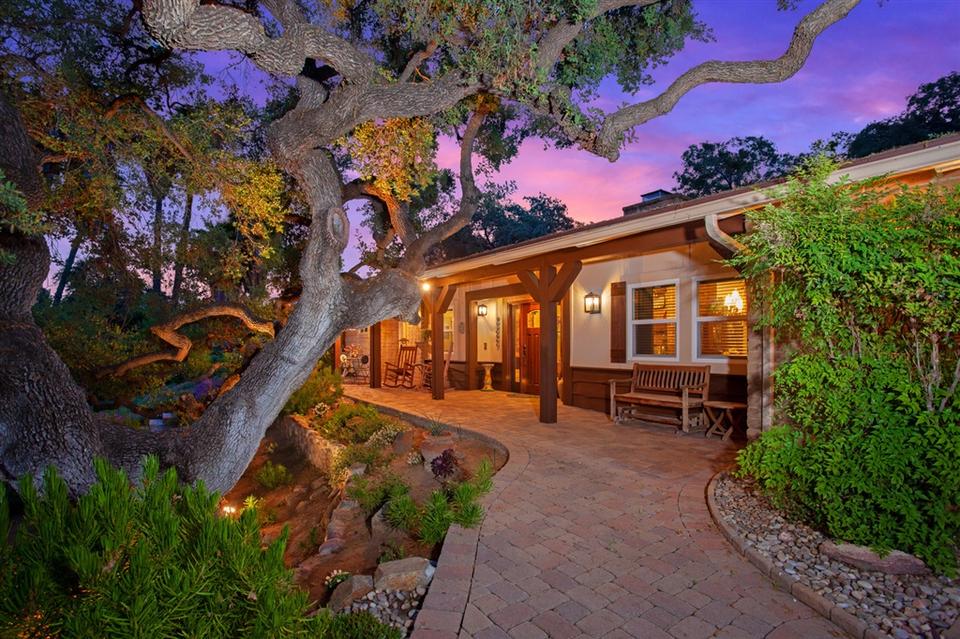  749 Quiet Hills Farm Rd, Escondido, CA 92029 photo 3