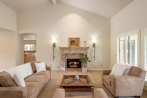 1019 Summer Holly Ln, Encinitas, CA 92024 photo 3