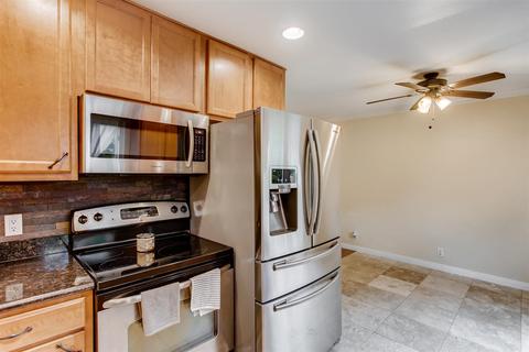 9220 Kenwood Dr #D, Spring Valley, CA 91977 photo 2