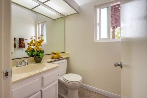 1402 Crestview Dr, Oceanside, CA 92056 photo 6