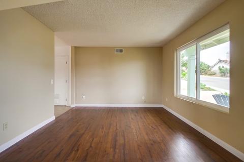 1402 Crestview Dr, Oceanside, CA 92056 photo 8