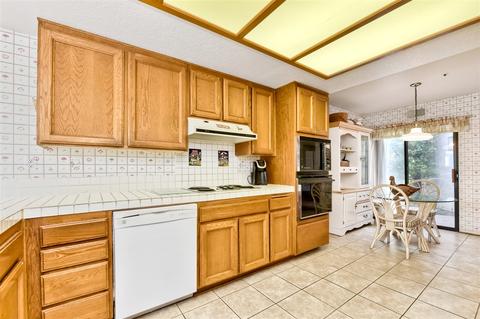 29154 Laurel Valley Dr, Vista, CA 92084 photo 11