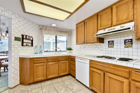 29154 Laurel Valley Dr, Vista, CA 92084 photo 12