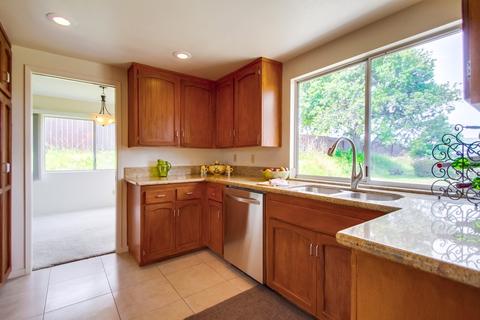 1626 Boyle Ave, Escondido, CA 92027 photo 11