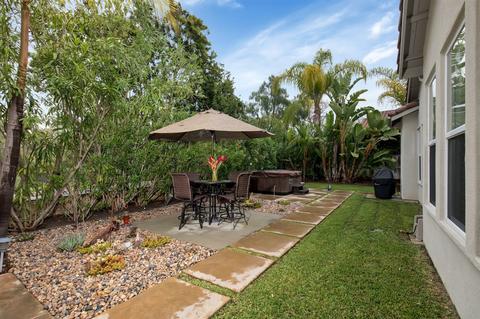 2876 Vista Acedera, Carlsbad, CA 92009 photo 4