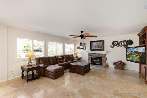 344 La Purisma Way, Oceanside, CA 92057 photo 2